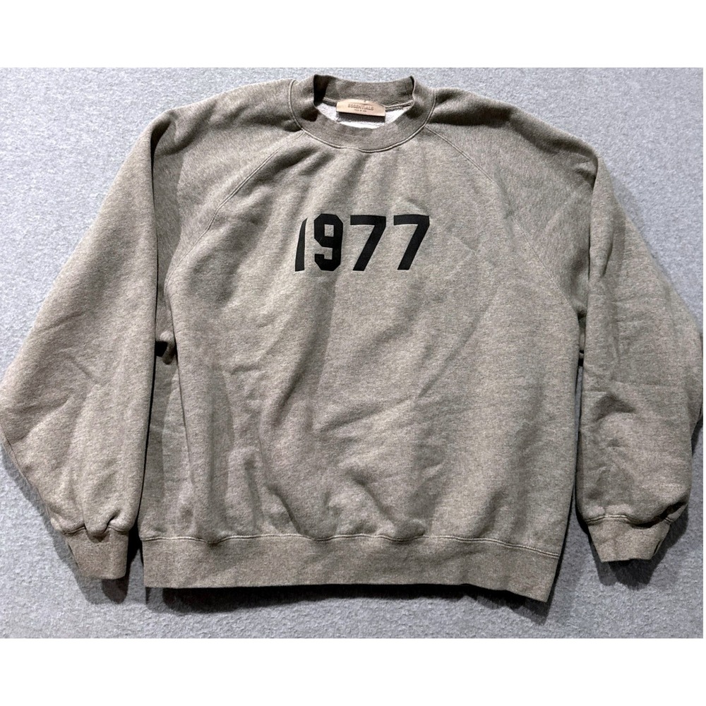 Fear of God Essentials 1977 Crewneck Sweatshirt Grey Mens Large Raglan Boxy Fit